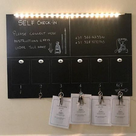 Accommodation Delia Rzym Zewnętrze zdjęcie